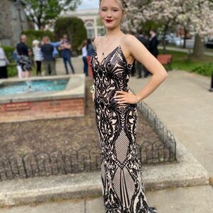 Elegant Black and Cream Evening Gown